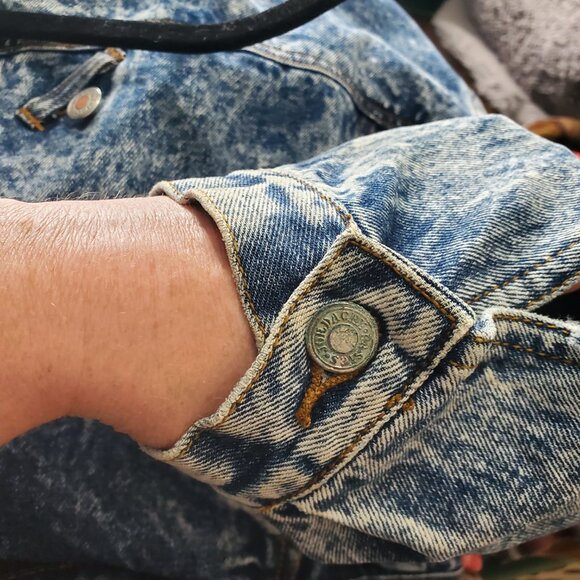 🔥Jordache Iconic 80s Acid Wash Denim Jacket | Wide Collar Cropped Oversized L🔥 - Picture 13 of 14